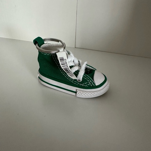 Converse Chuck Taylor All Star Keychain - Picture 3 of 6